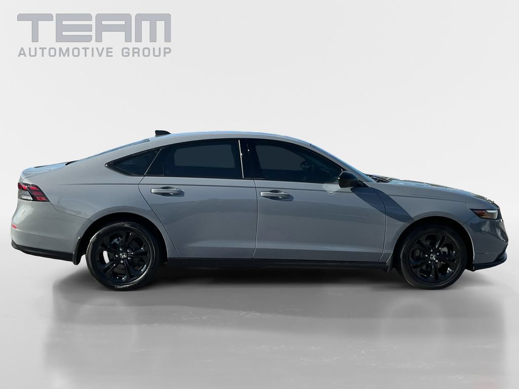 Used 2025 Honda Accord SE image 8