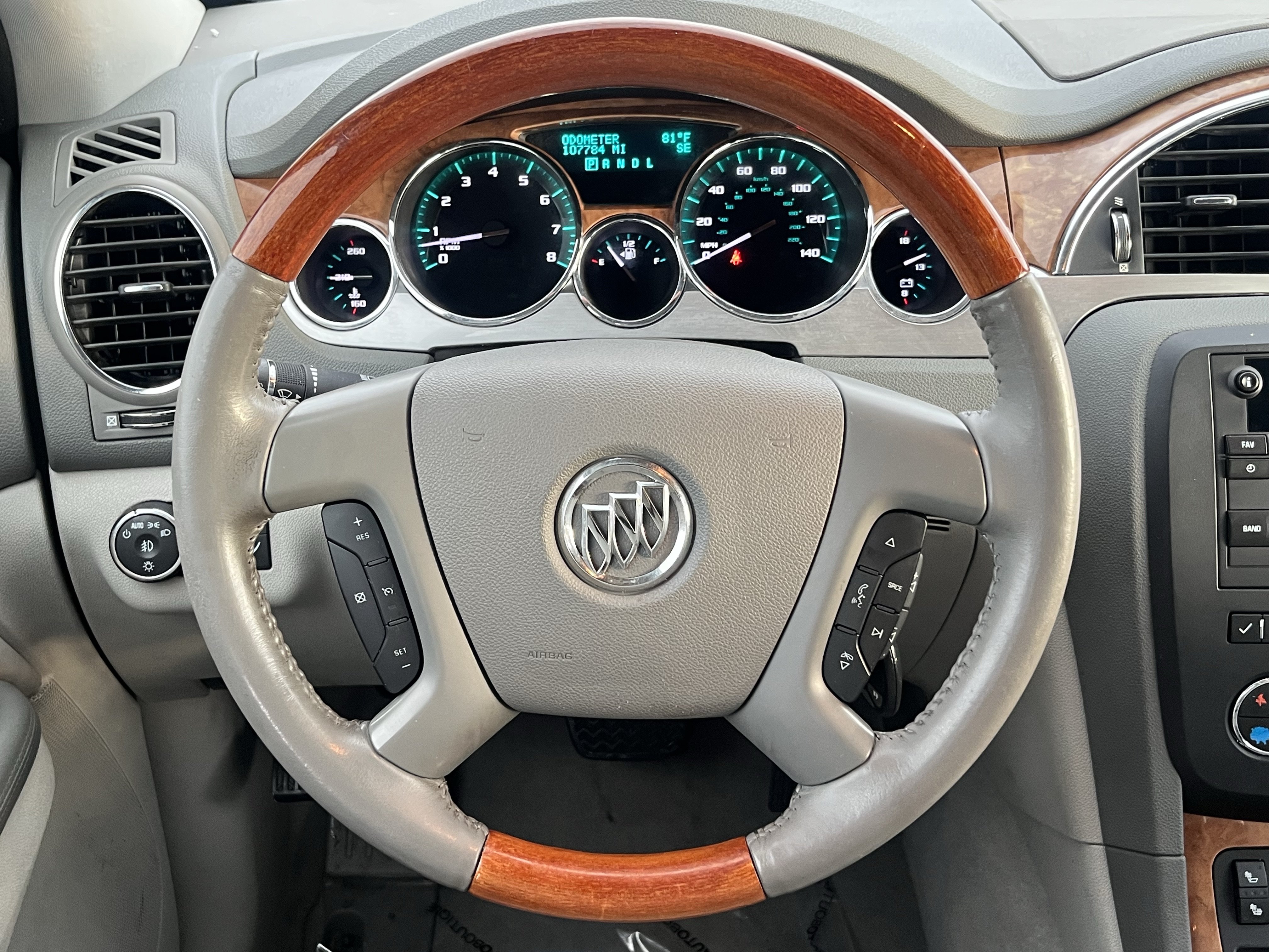 Used 2011 Buick Enclave CXL FWD image 18