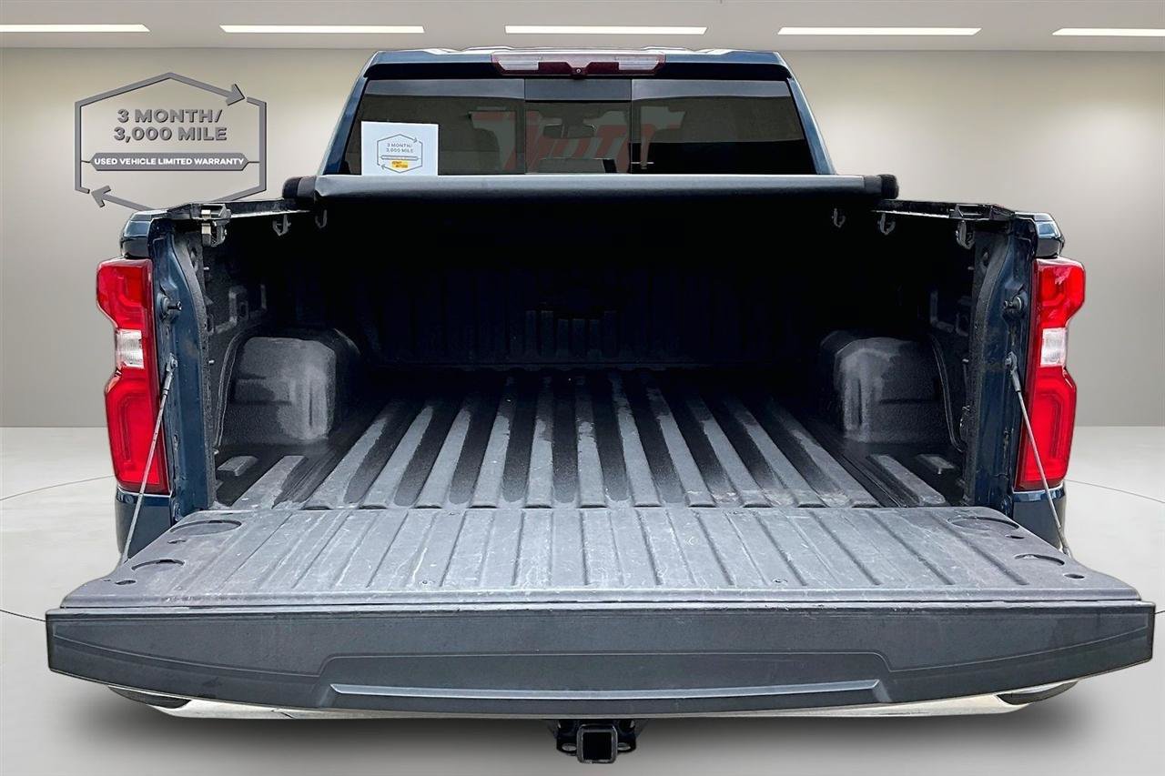 Used 2020 Chevrolet Silverado 1500 LTZ w/ LTZ Premium Package AWD/4WD image 7