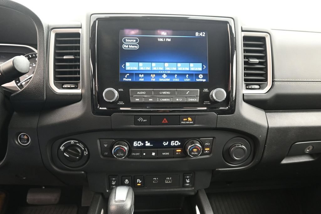 Used 2024 Nissan Frontier SL w/ Technology Package AWD/4WD image 12