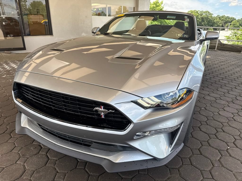 Used 2020 Ford Mustang GT Premium w/ Equipment Group 401A RWD image 28