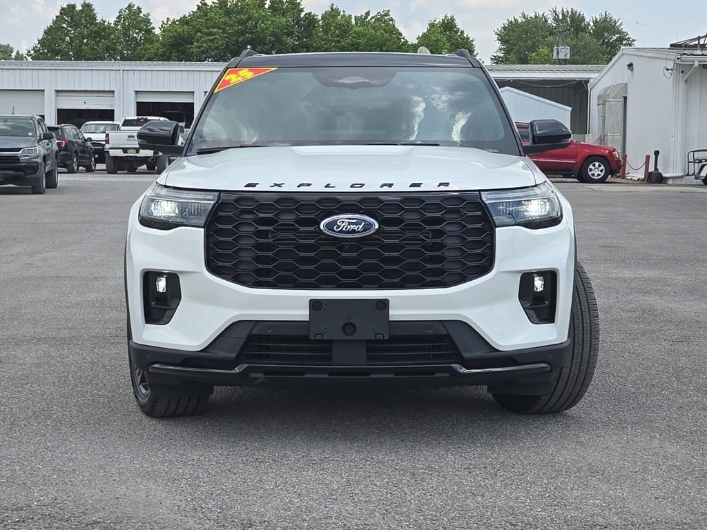 New 2025 Ford Explorer ST-Line w/ Premium Package image 2
