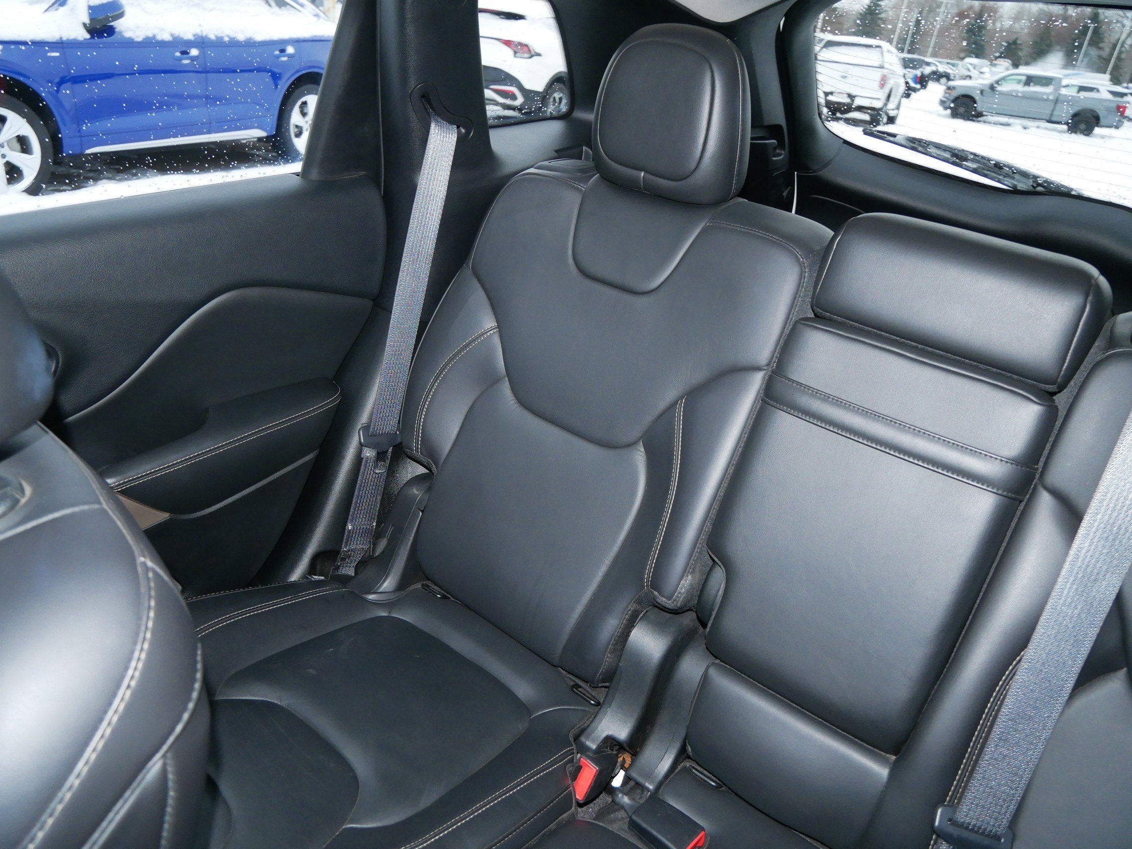 Used 2018 Jeep Cherokee Limited image 12