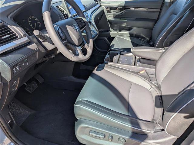 New 2026 Honda Odyssey Touring image 4