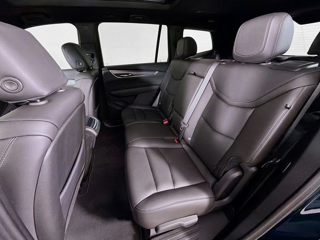 Certified 2024 Cadillac XT6 Luxury AWD/4WD image 20