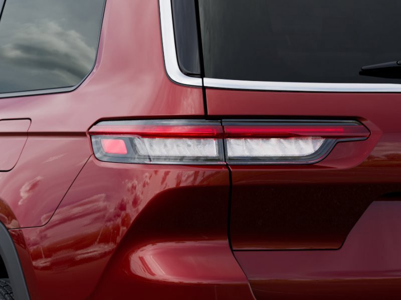 New 2026 Jeep Grand Cherokee L Laredo RWD image 9