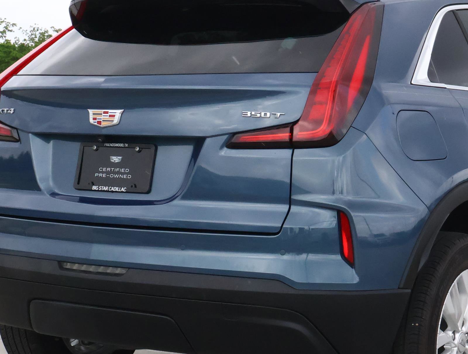 Certified 2024 Cadillac XT4 Luxury FWD image 11