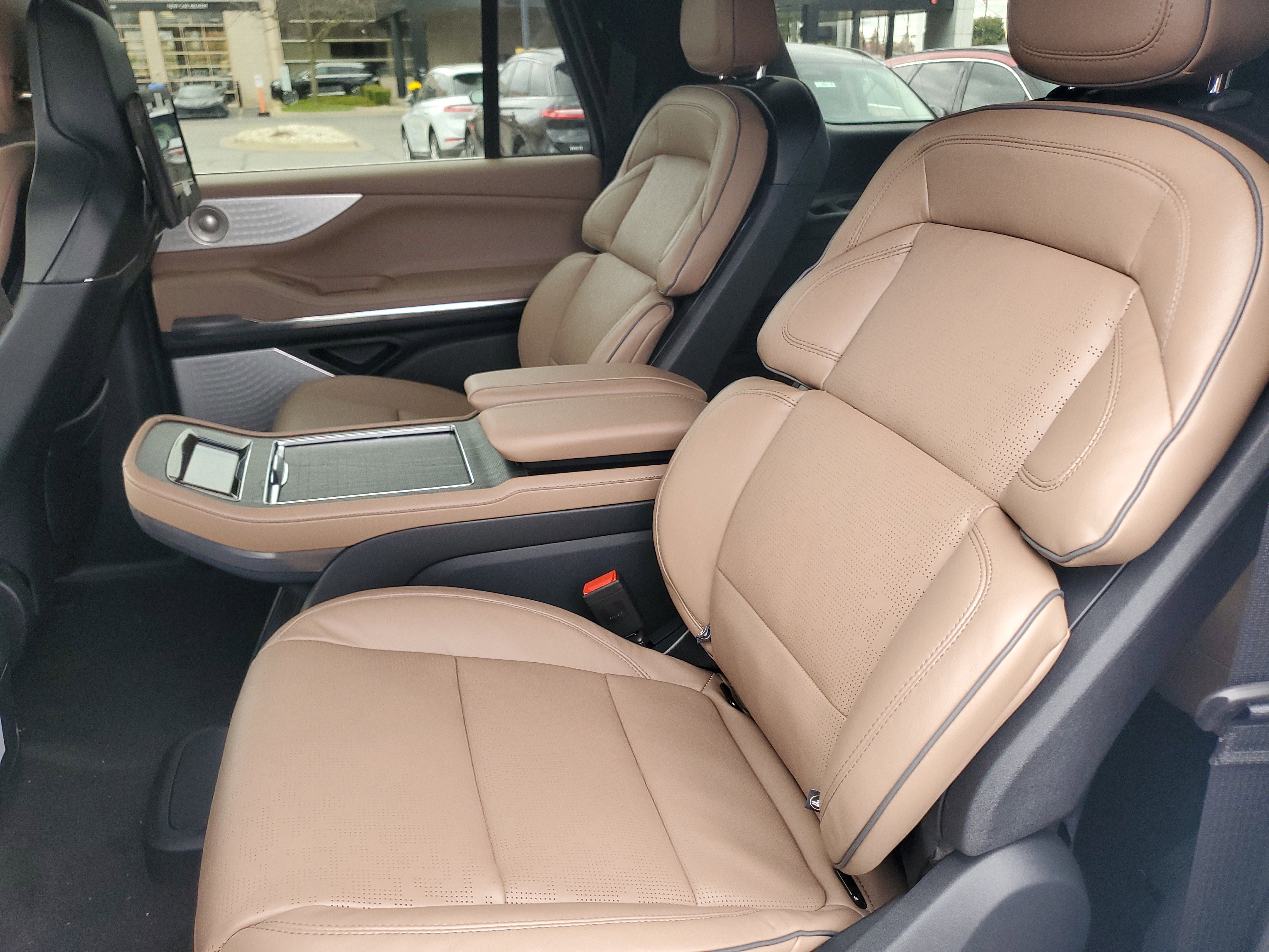 New 2025 Lincoln Navigator L Black Label image 31