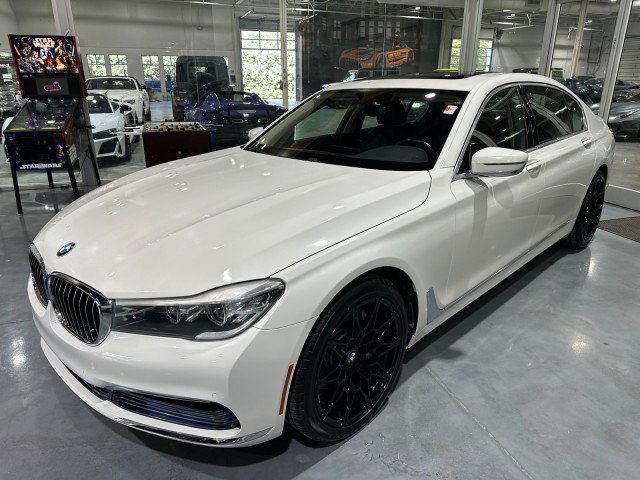 Used 2017 BMW 740i xDrive AWD/4WD image 9