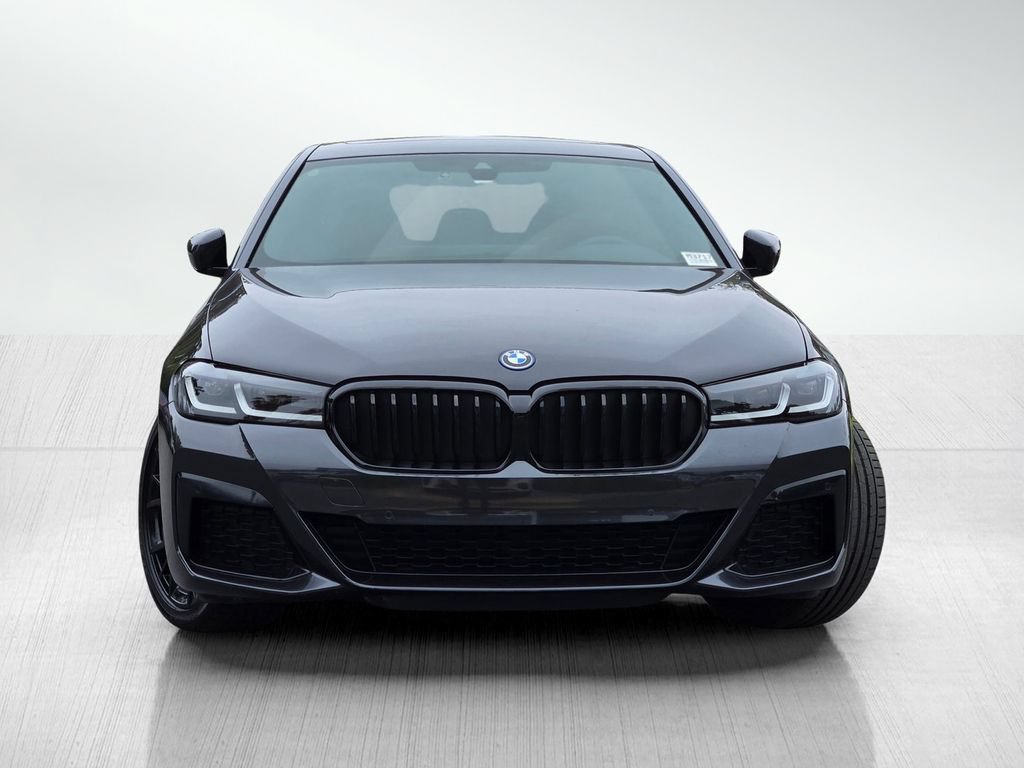 Used 2023 BMW 530e w/ M Sport Package RWD image 2