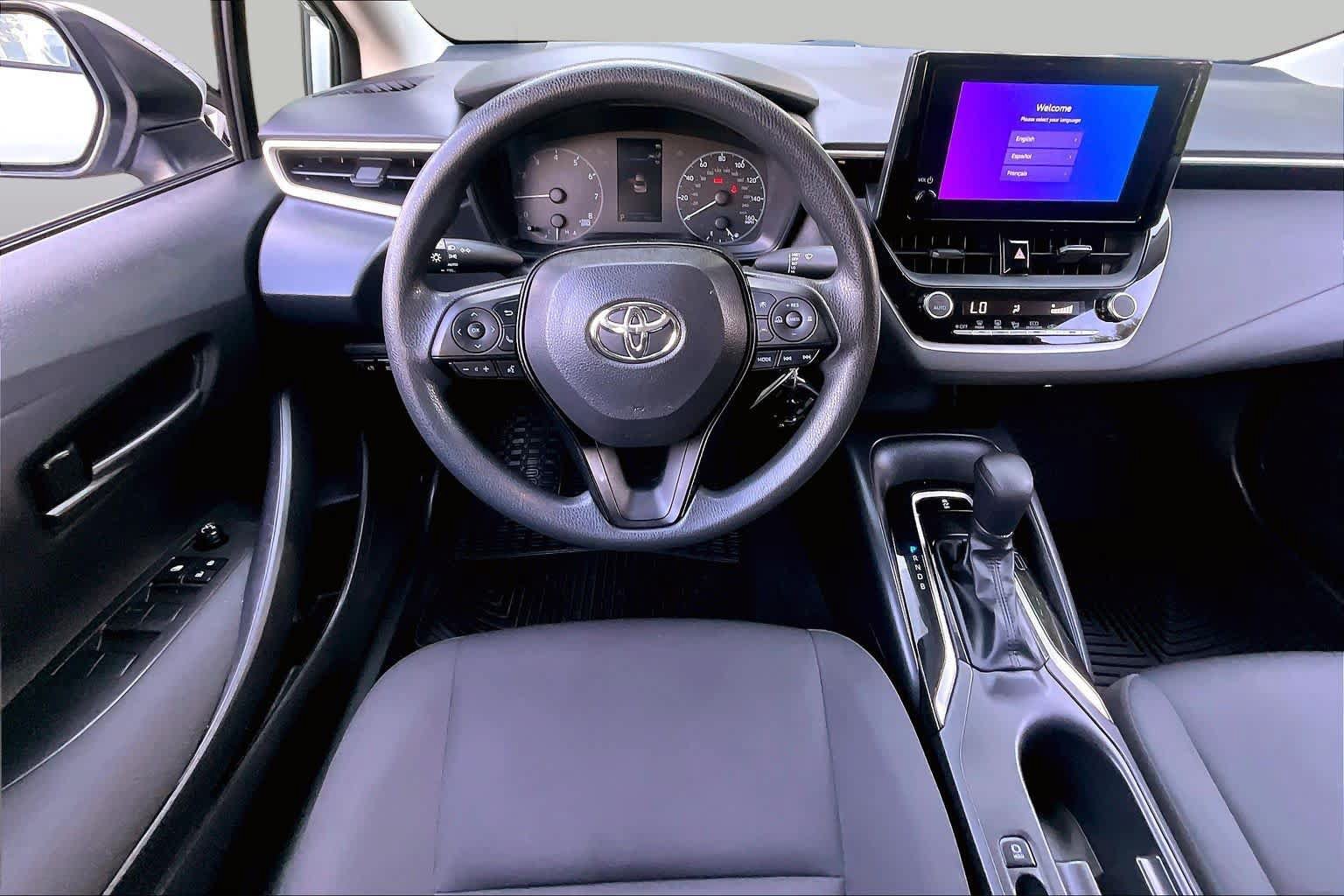 Used 2023 Toyota Corolla LE FWD image 6