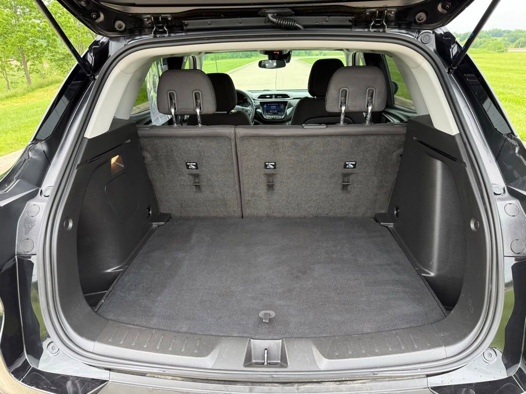 Used 2023 Chevrolet TrailBlazer LT w/ Convenience Package FWD image 6
