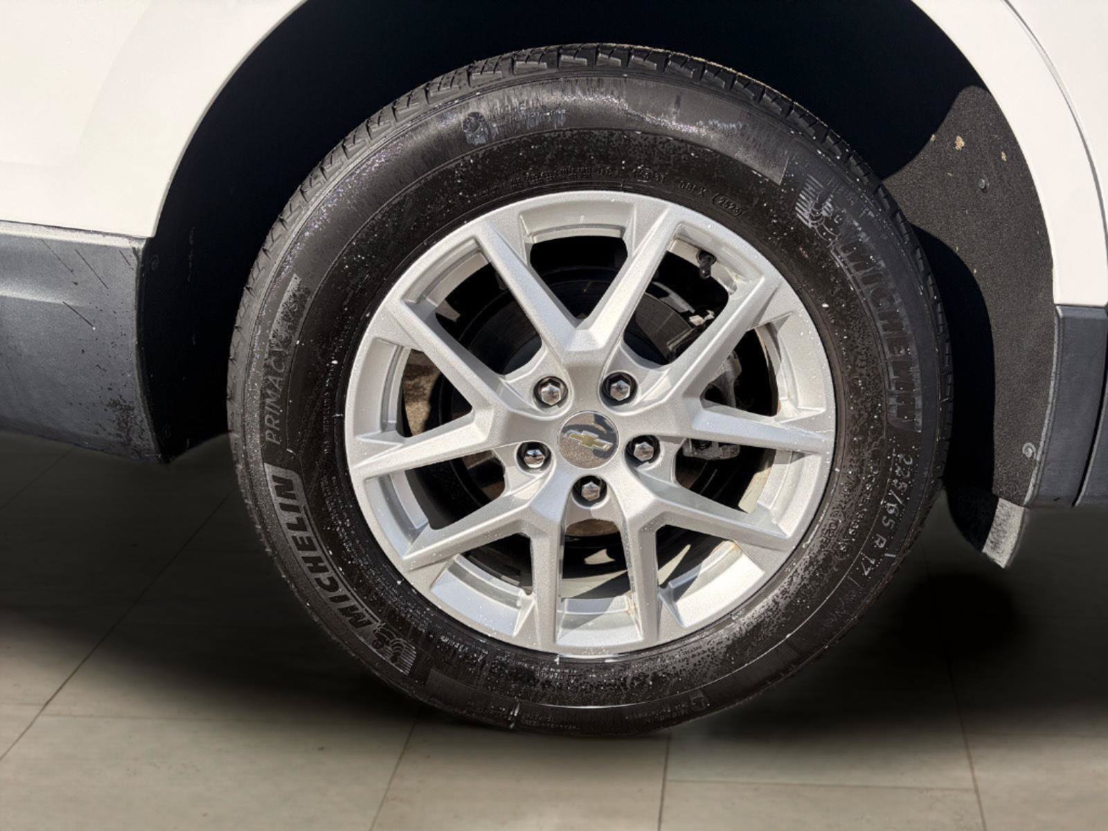 Used 2024 Chevrolet Equinox LS w/ LS Convenience Package FWD image 13