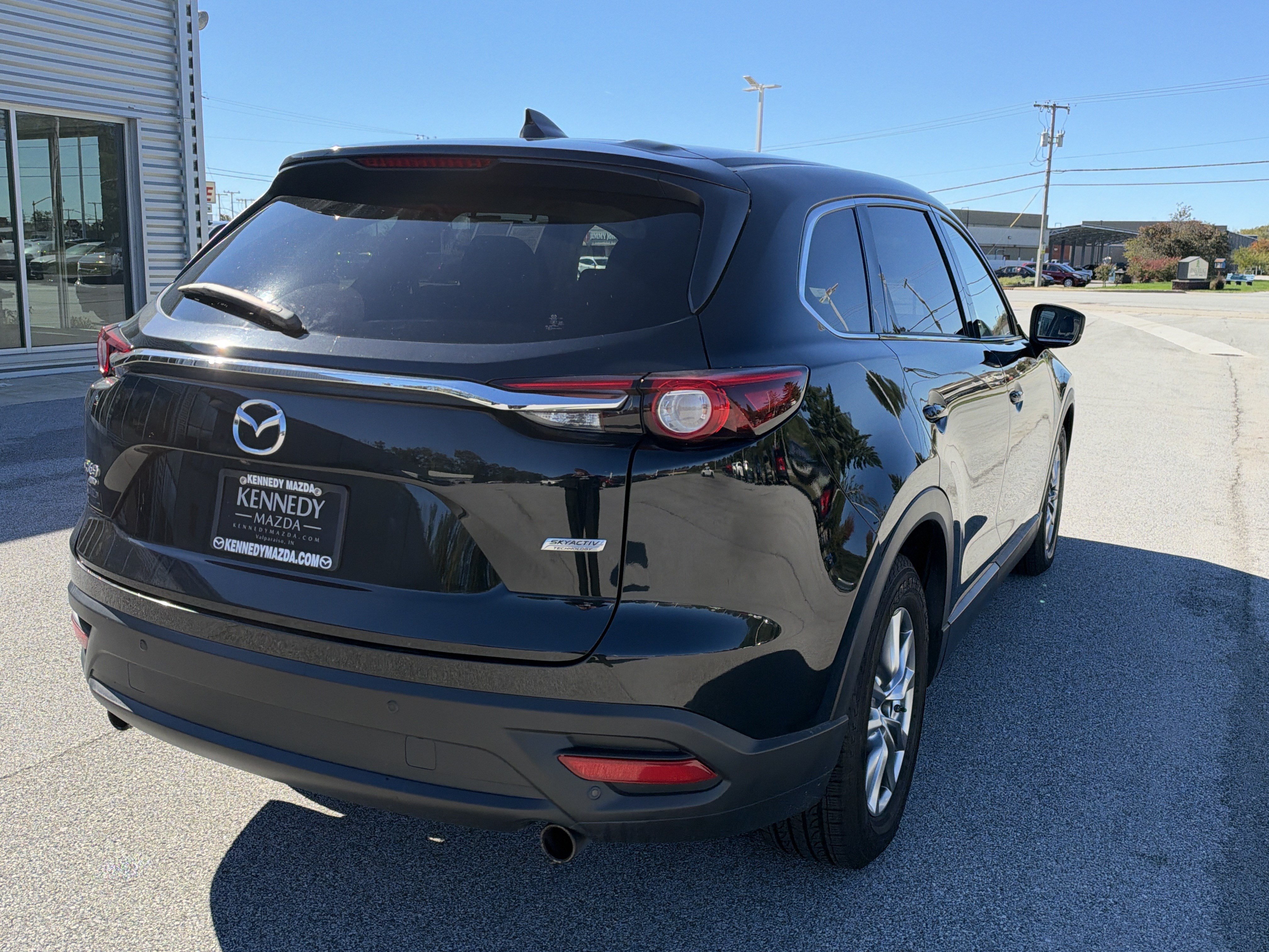 Used 2018 MAZDA CX-9 Touring w/ Touring Premium Package AWD/4WD image 3
