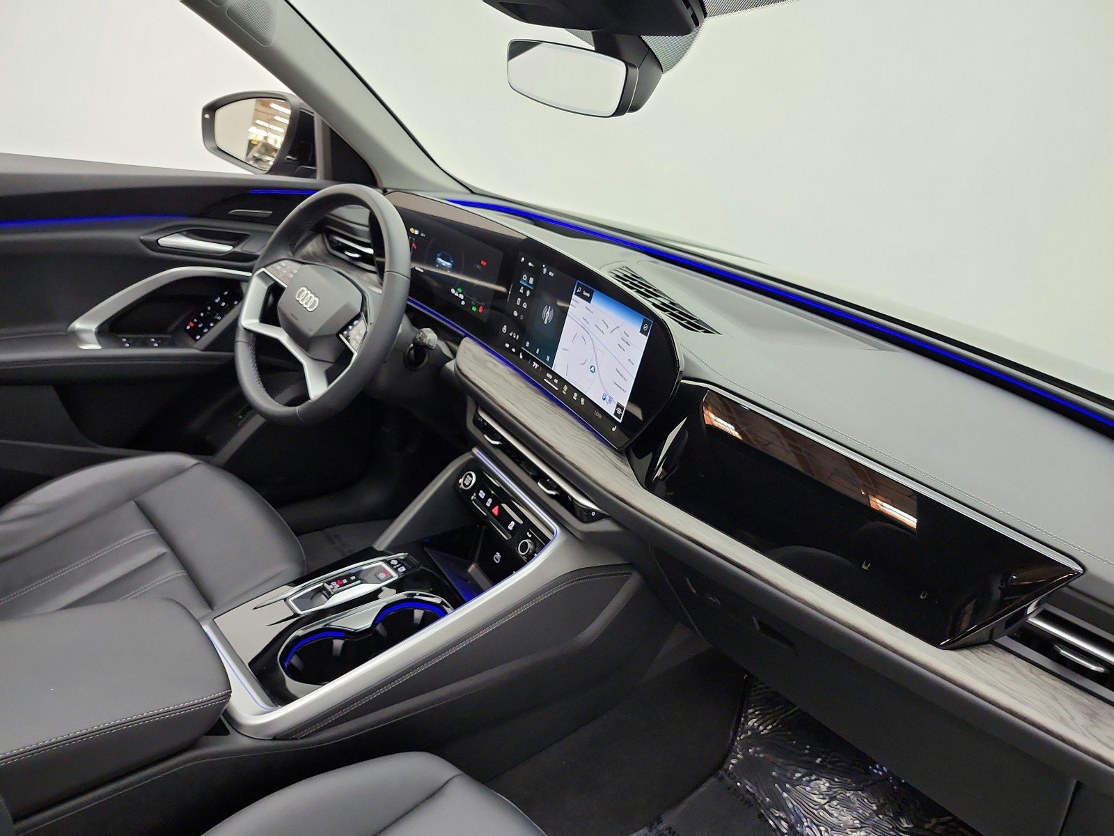 Used 2025 Audi Q5 Premium w/ Premium Plus AWD/4WD image 19