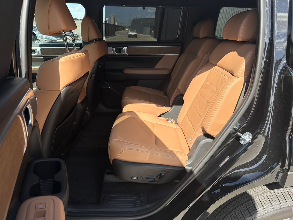 New 2027 Hyundai Santa Fe Limited AWD/4WD image 19