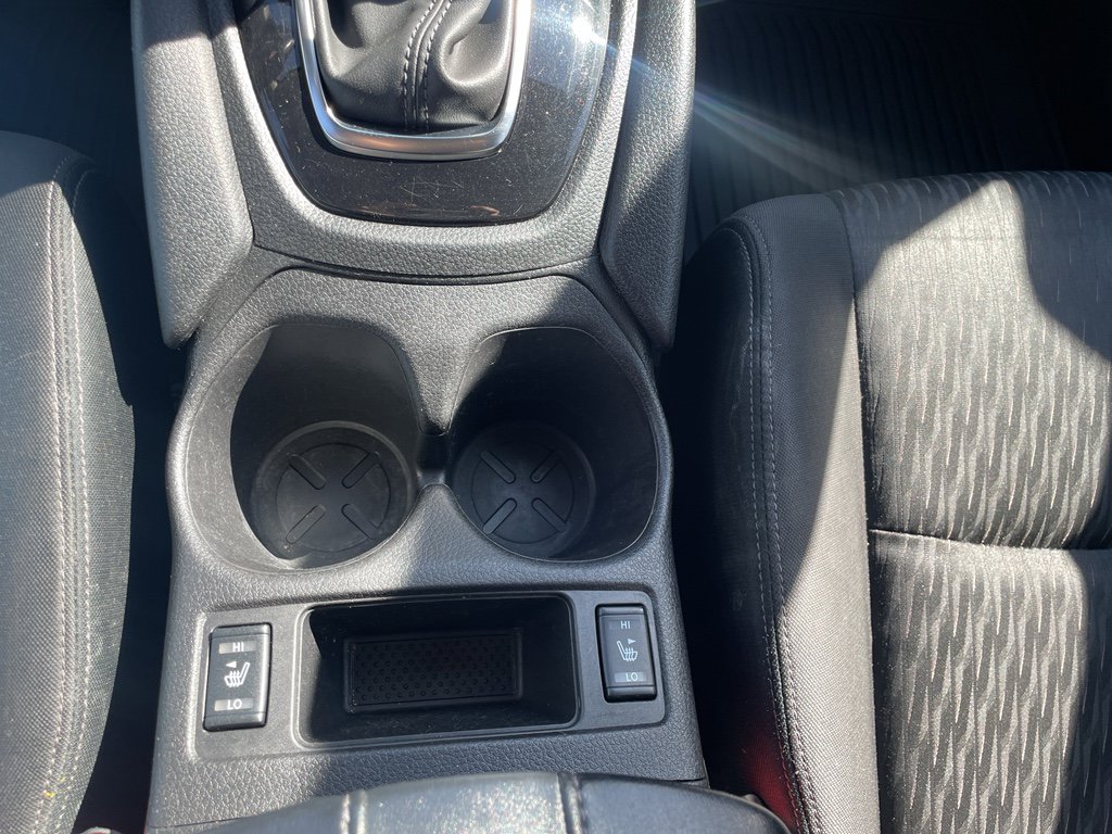 Used 2020 Nissan Rogue SV image 31