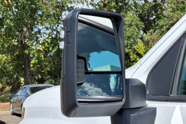 Used 2025 Chevrolet Silverado 2500 LT w/ Convenience Package image 55