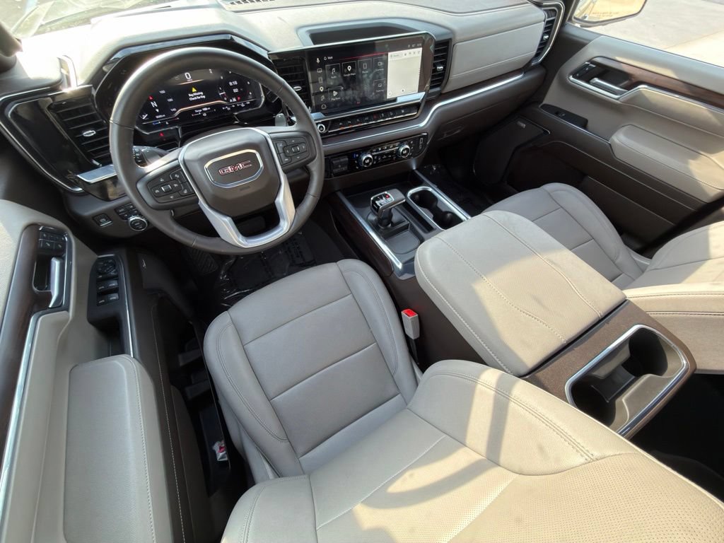 Used 2024 GMC Sierra 1500 SLT w/ SLT Premium Plus Package AWD/4WD image 9