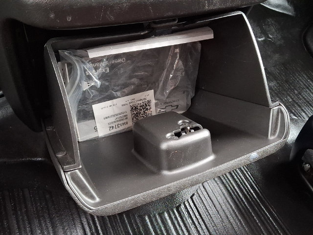Used 2025 Chevrolet Express 2500 w/ Driver Convenience Package RWD image 27