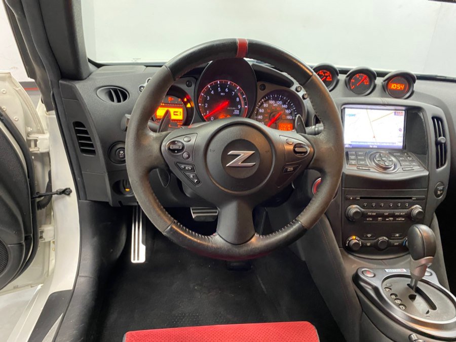 Used 2016 Nissan 370Z NISMO RWD image 37