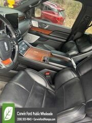 Used 2018 Lincoln Navigator Reserve w/ Technology Package AWD/4WD image 6
