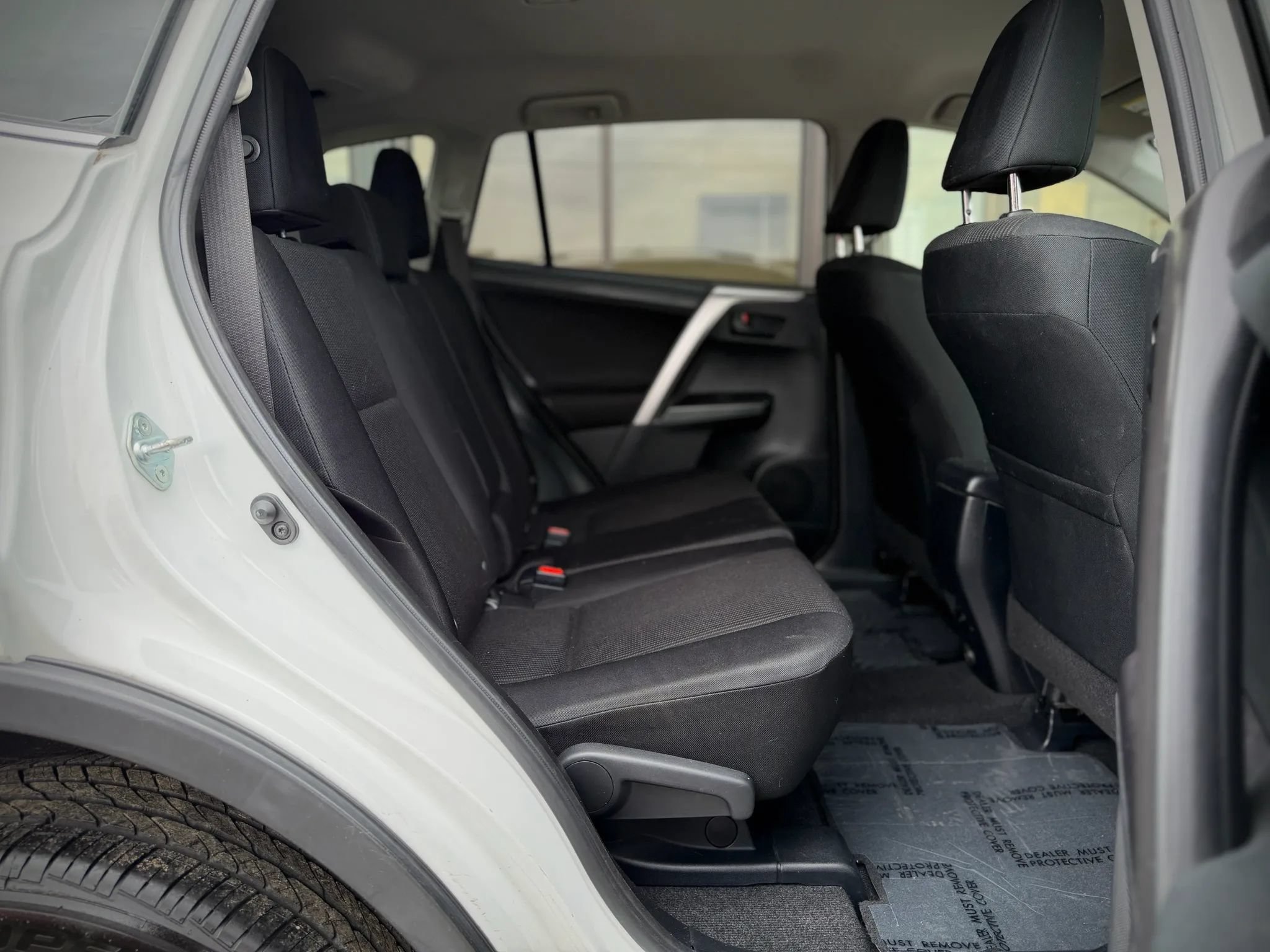 Used 2016 Toyota RAV4 LE FWD image 14