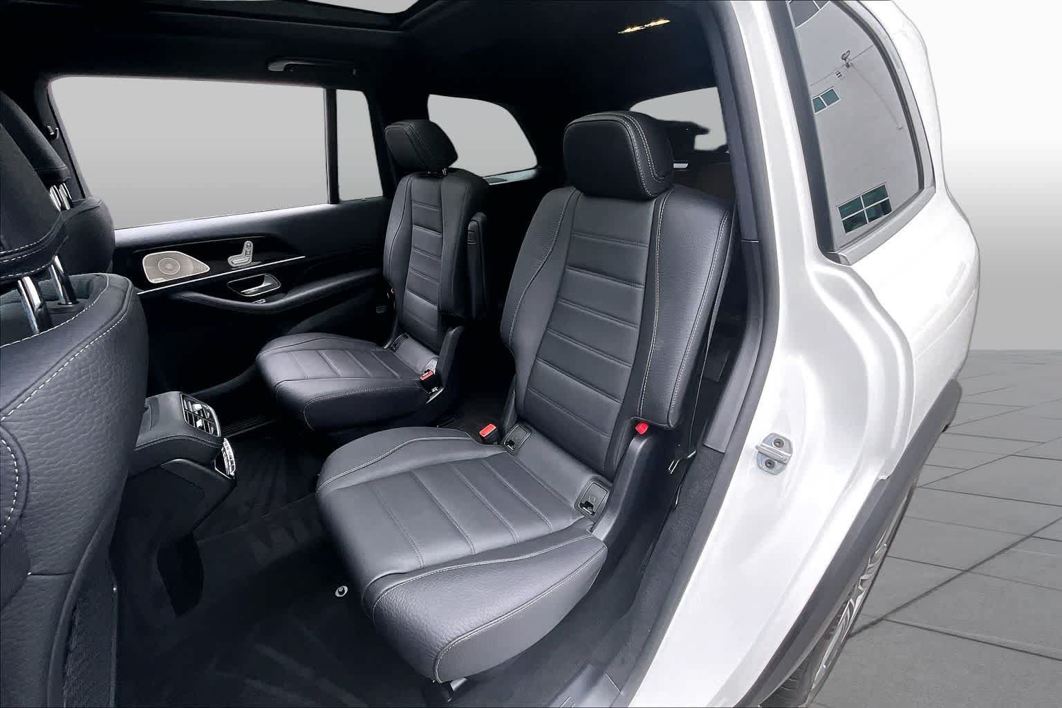 Certified 2026 Mercedes-Benz GLS 450 4MATIC image 18