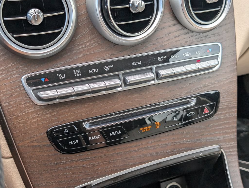 Certified 2019 Mercedes-Benz GLC 300 4MATIC image 17