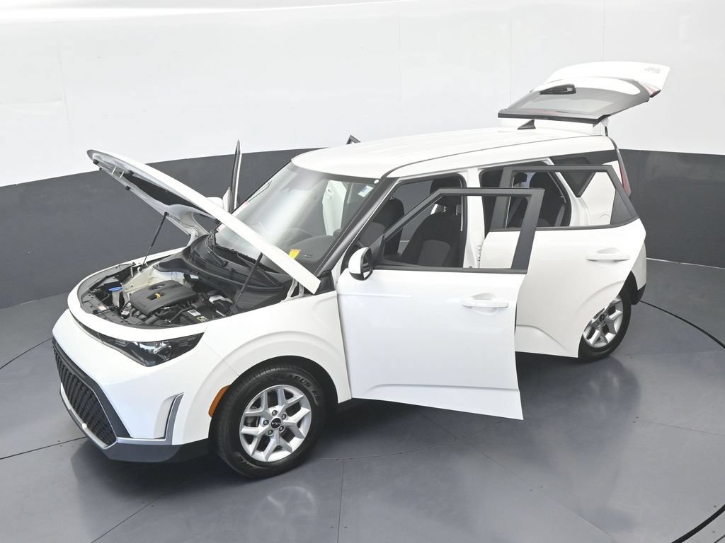 Used 2024 Kia Soul LX w/ Option Group 015 FWD image 60