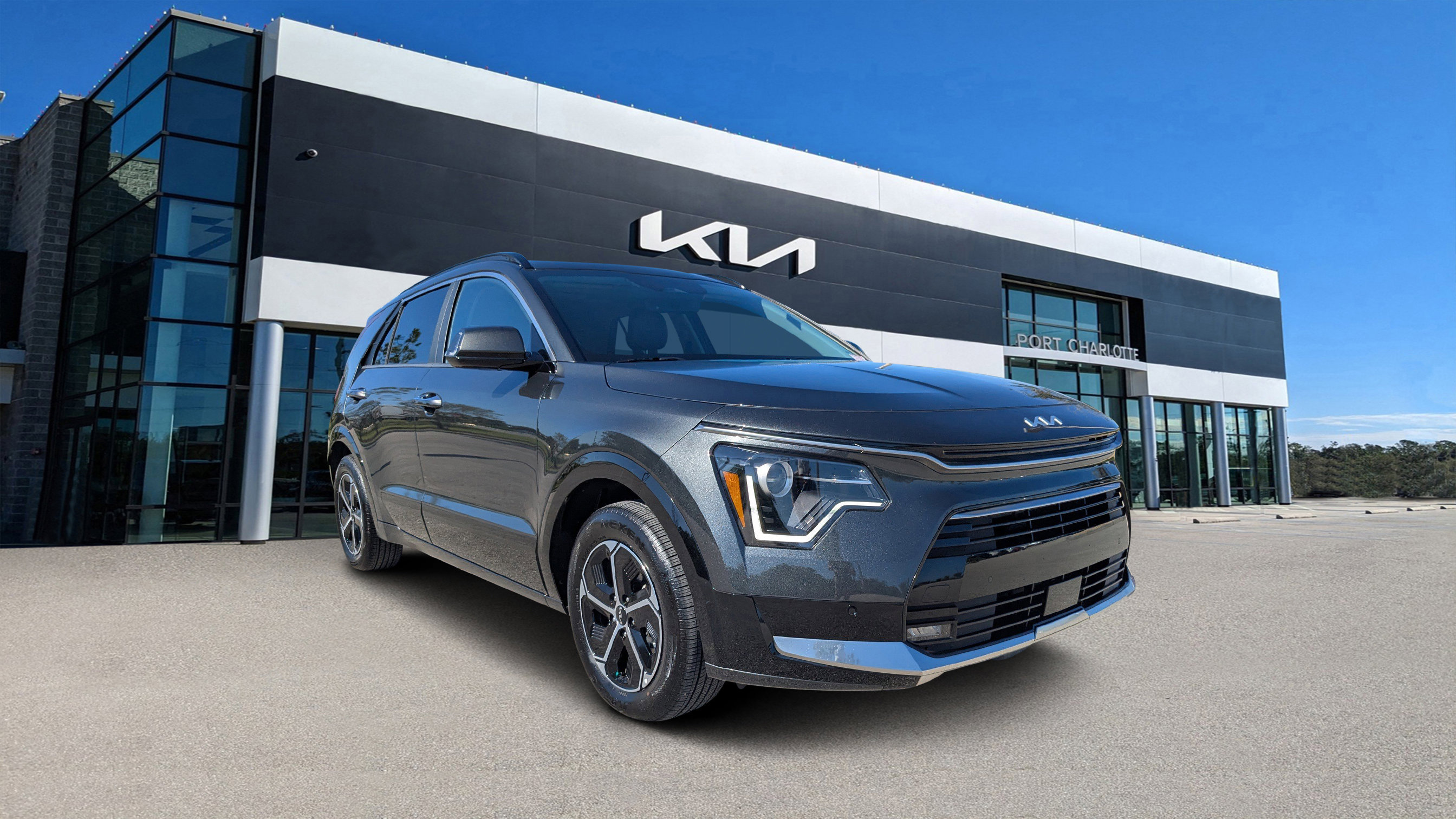 Certified 2025 Kia Niro SX