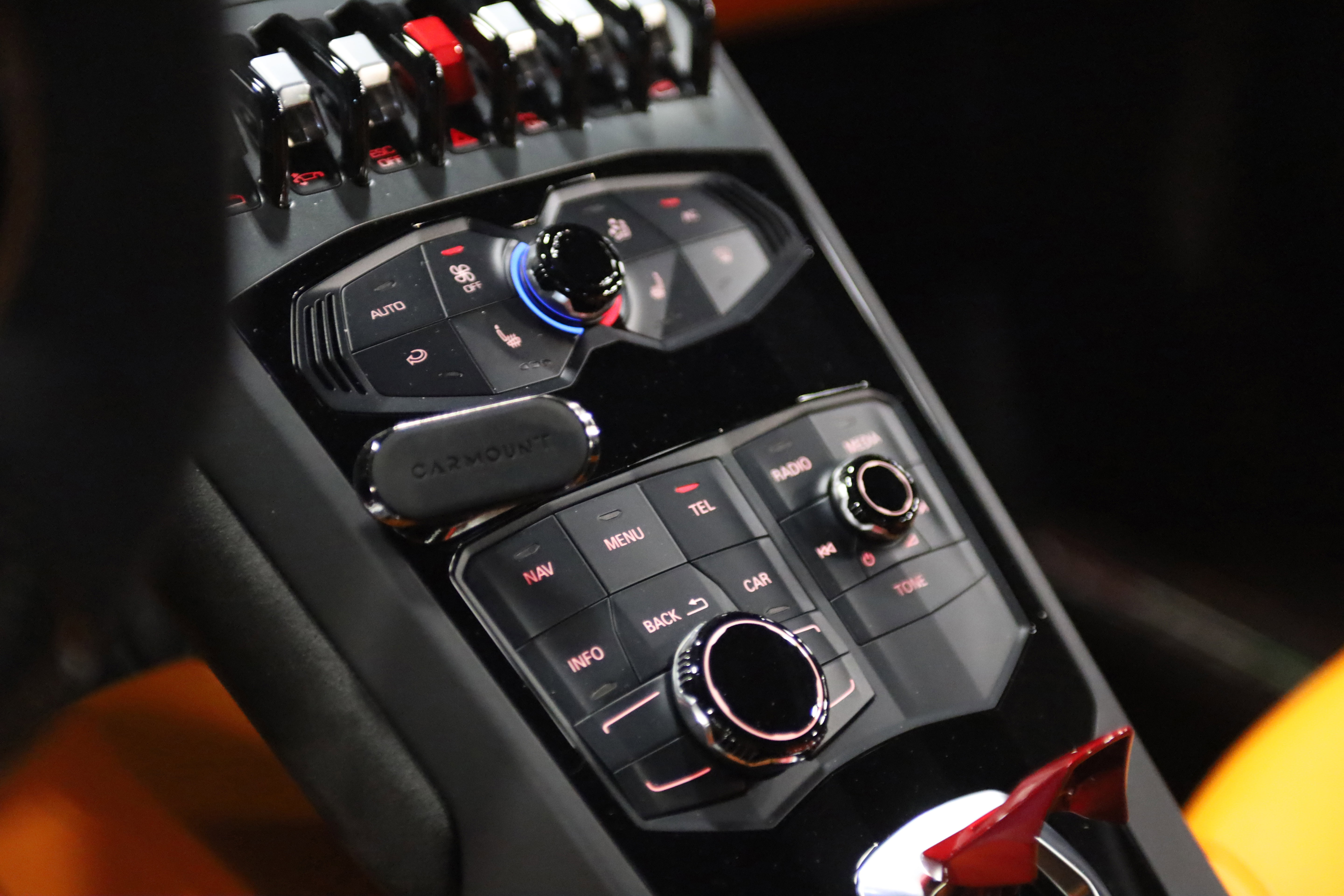 Used 2016 Lamborghini Huracan LP 610-4 image 21