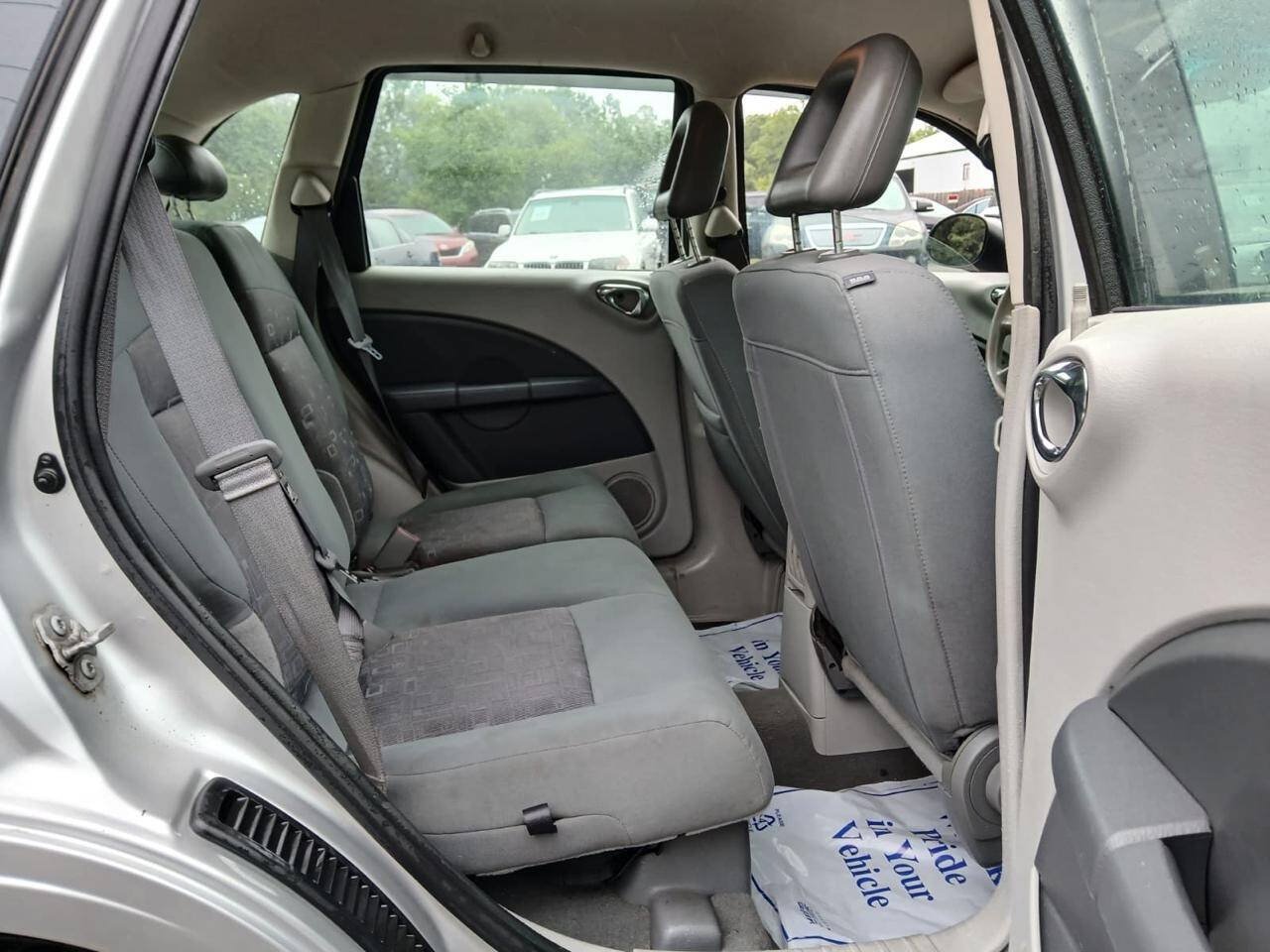 Used 2009 Chrysler PT Cruiser FWD image 14
