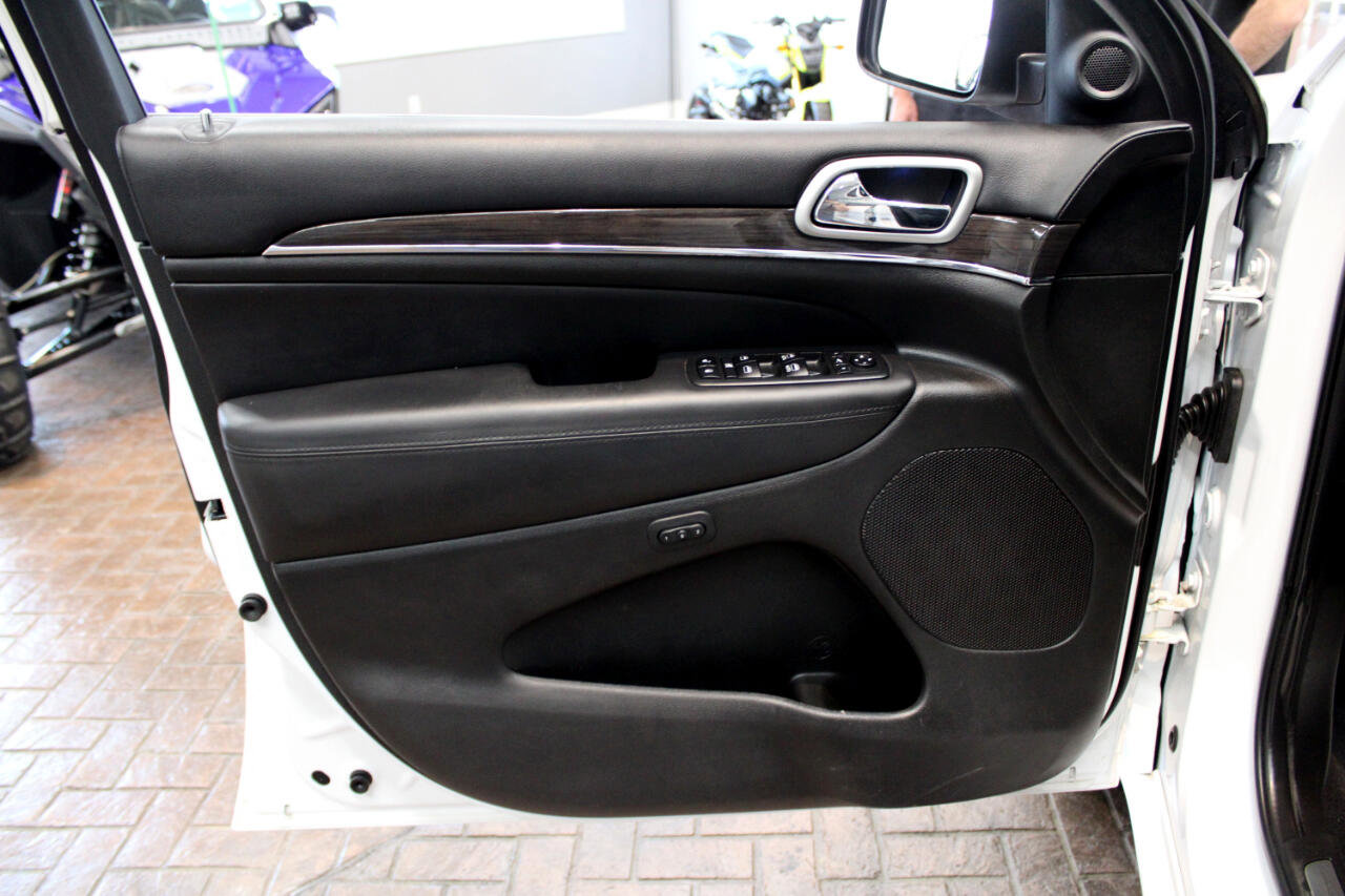 Used 2018 Jeep Grand Cherokee Overland image 15