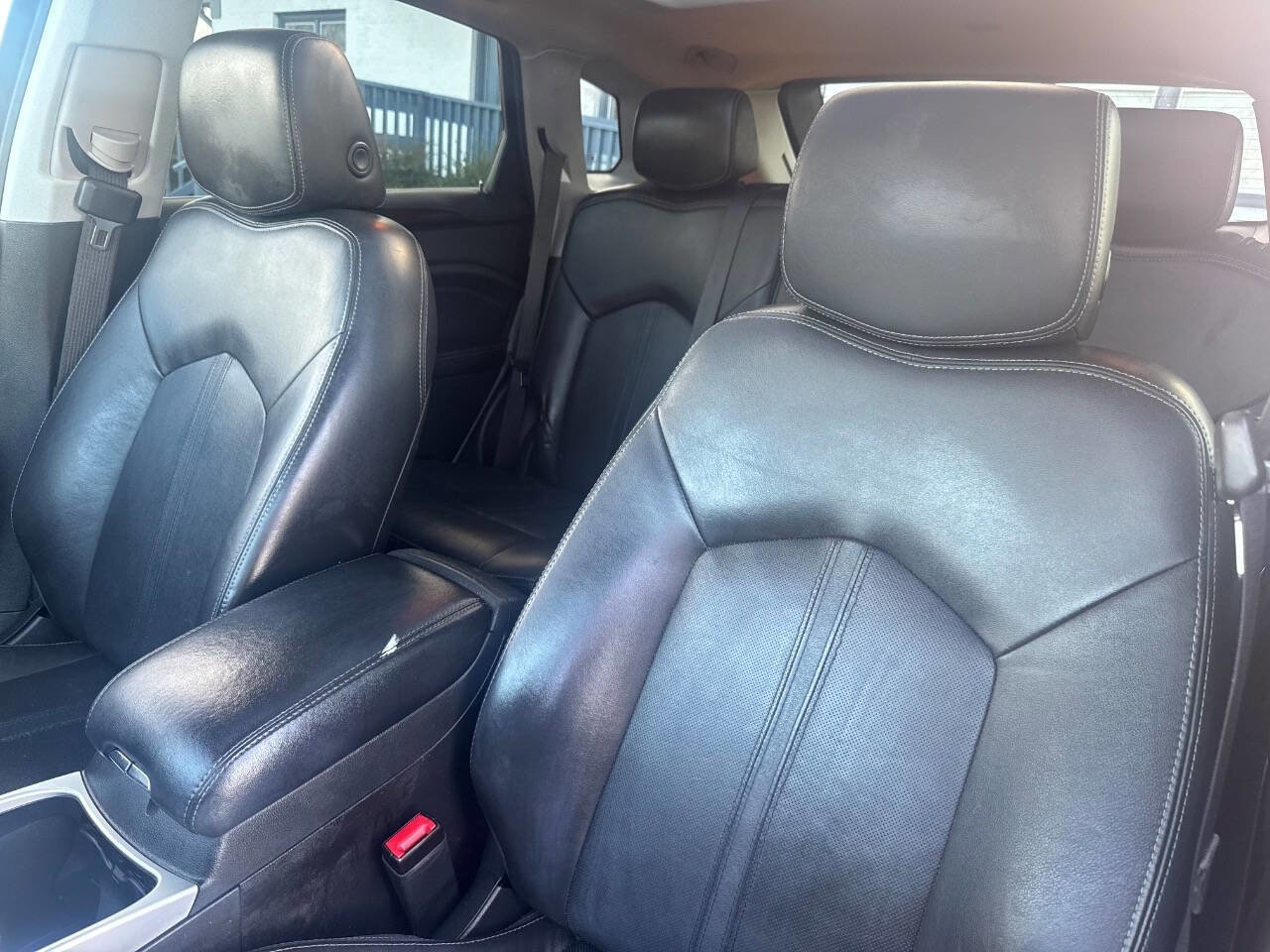 Used 2014 Cadillac SRX Luxury w/ Driver Awareness Package image 26