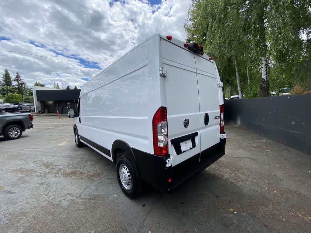 Used 2026 RAM ProMaster 2500 w/ Convenience Group FWD image 4