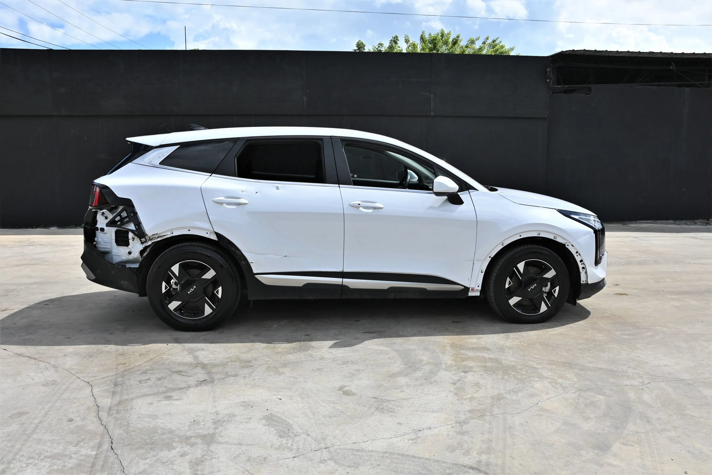 Used 2026 Kia Sportage LX FWD image 7