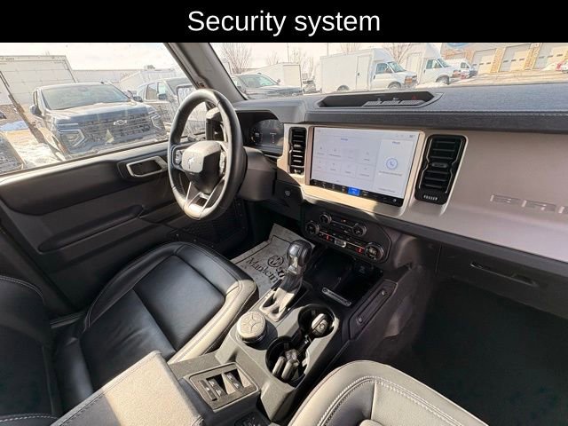 Used 2025 Ford Bronco Outer Banks image 17