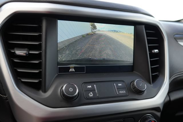 Used 2023 GMC Acadia SLT FWD image 16