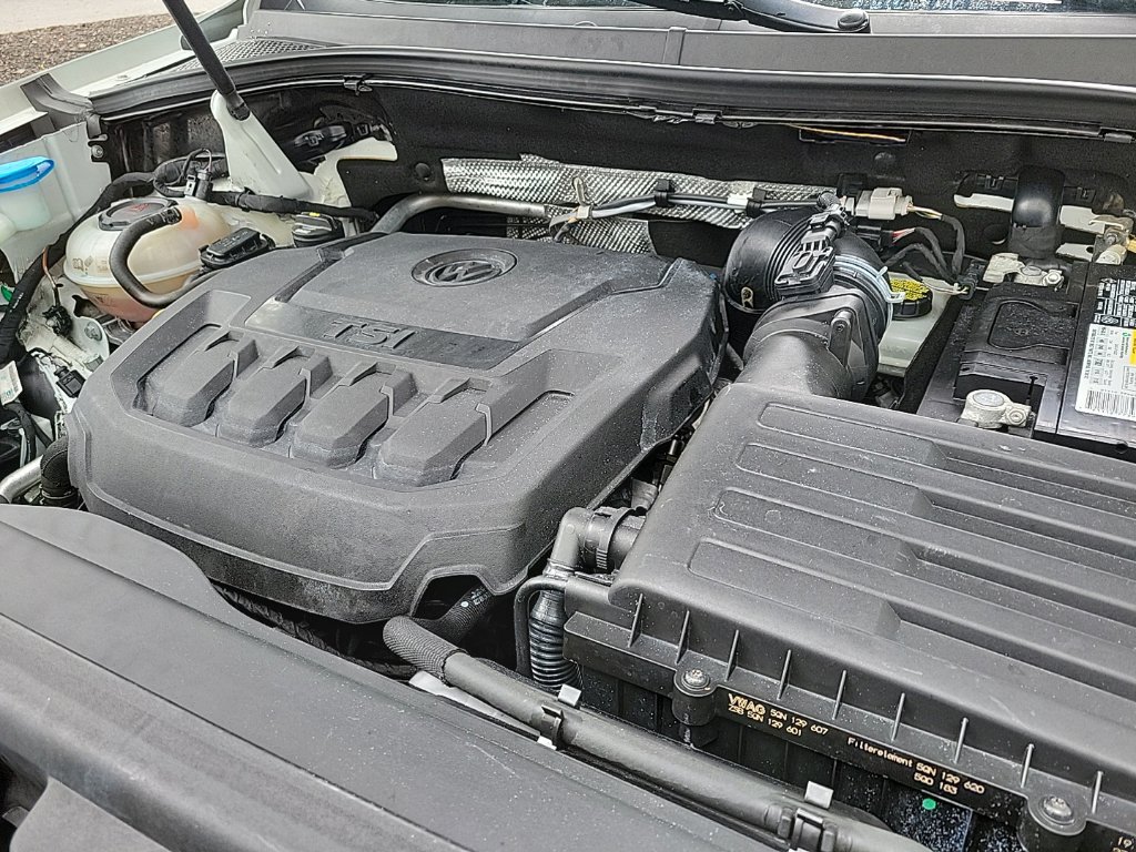 Used 2020 Volkswagen Tiguan SE w/ Panoramic Sunroof Package AWD/4WD image 33