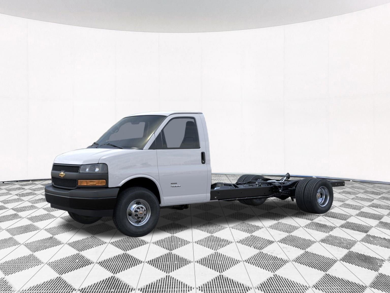 New 2026 Chevrolet Express 4500 Extended w/ Power Convenience Package RWD image 6