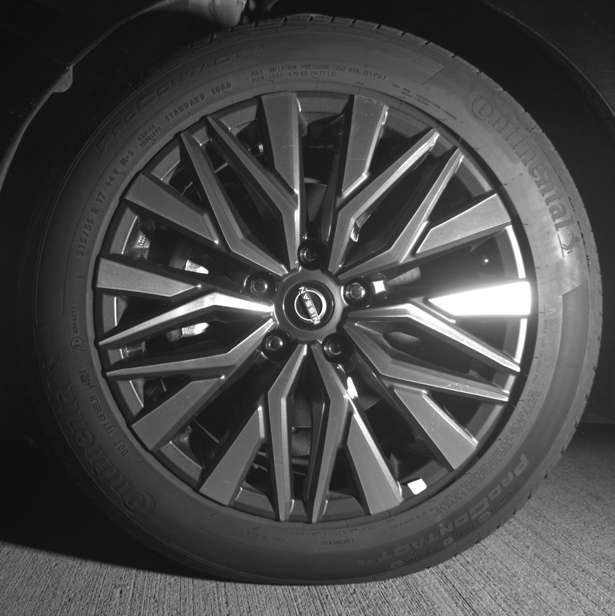 Used 2025 Nissan Altima 2.5 SV image 9