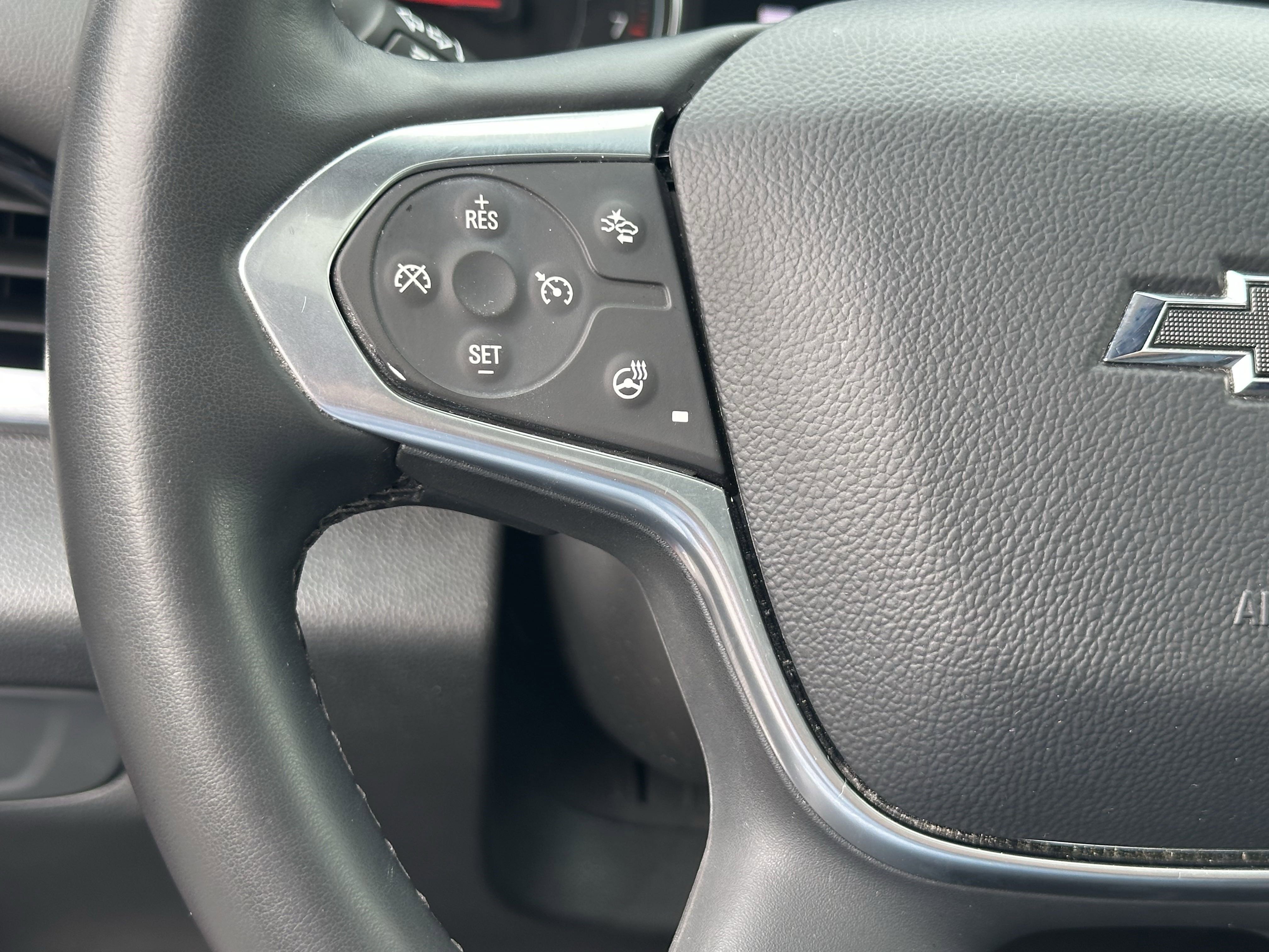 Used 2023 Chevrolet Traverse RS image 27