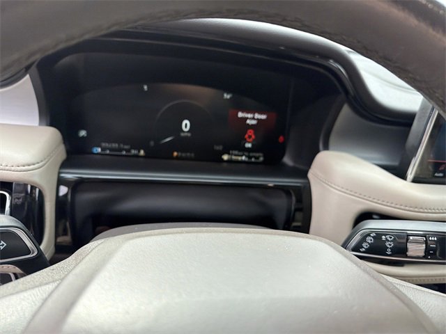 Used 2022 Lincoln Nautilus FWD image 17