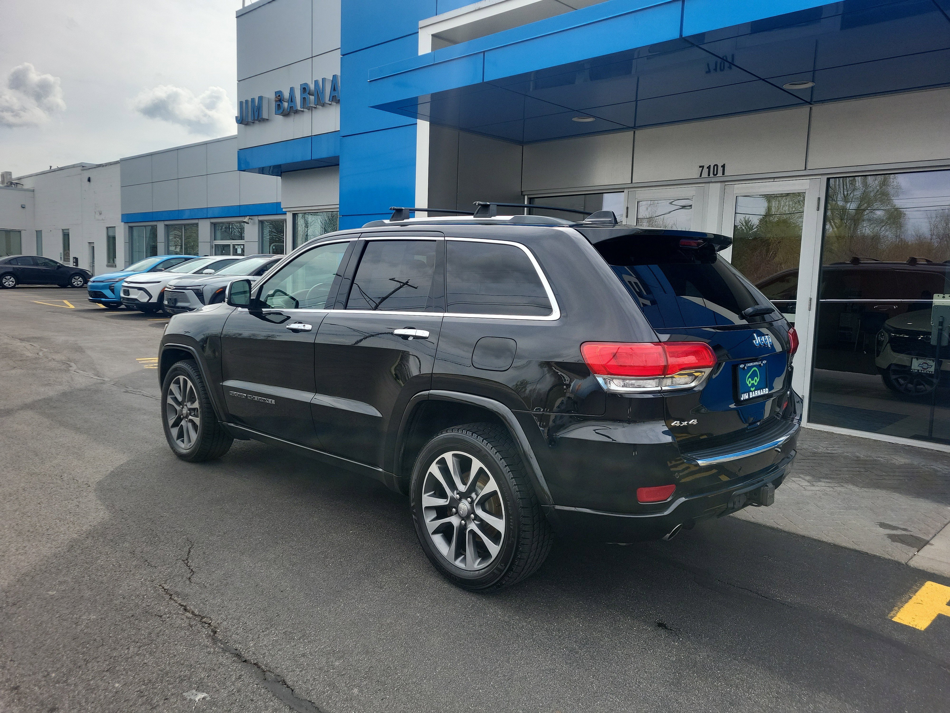 Used 2018 Jeep Grand Cherokee Overland AWD/4WD image 8