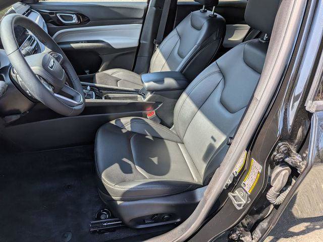 Certified 2025 Jeep Compass Limited image 12