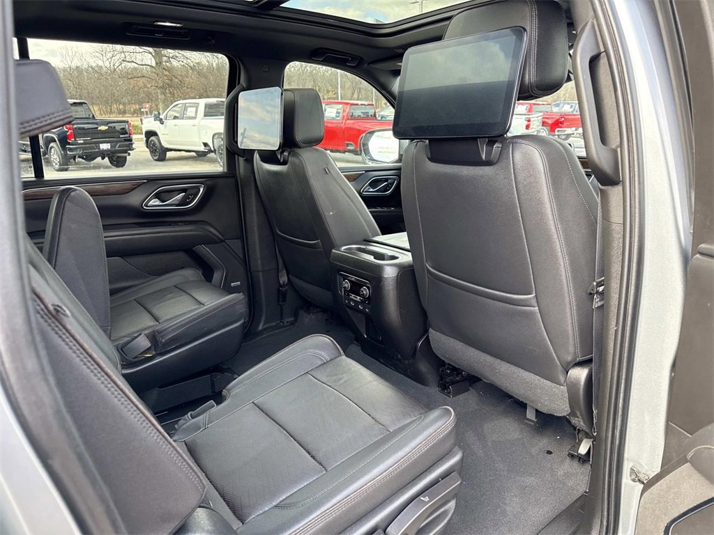 Used 2023 Chevrolet Suburban High Country w/ Max Trailering Package image 30