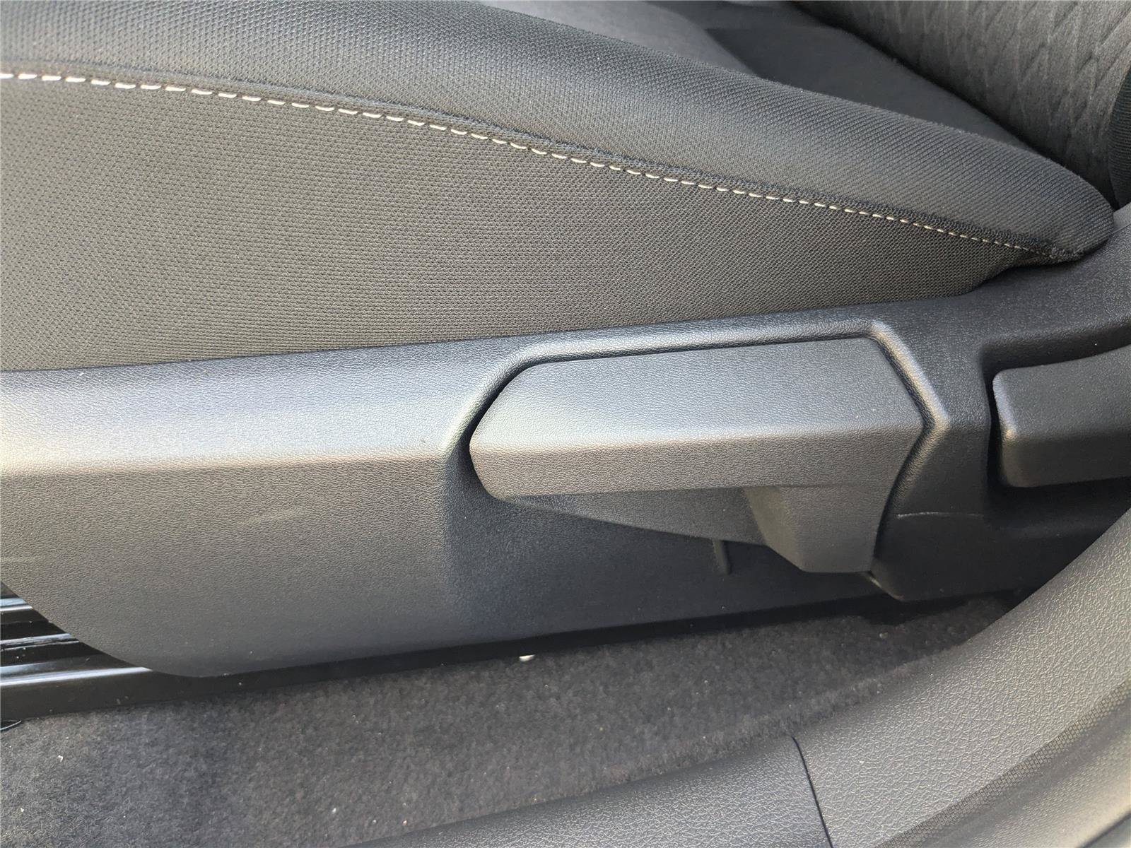 New 2026 Nissan Sentra SV w/ SV Convenience Package FWD image 21