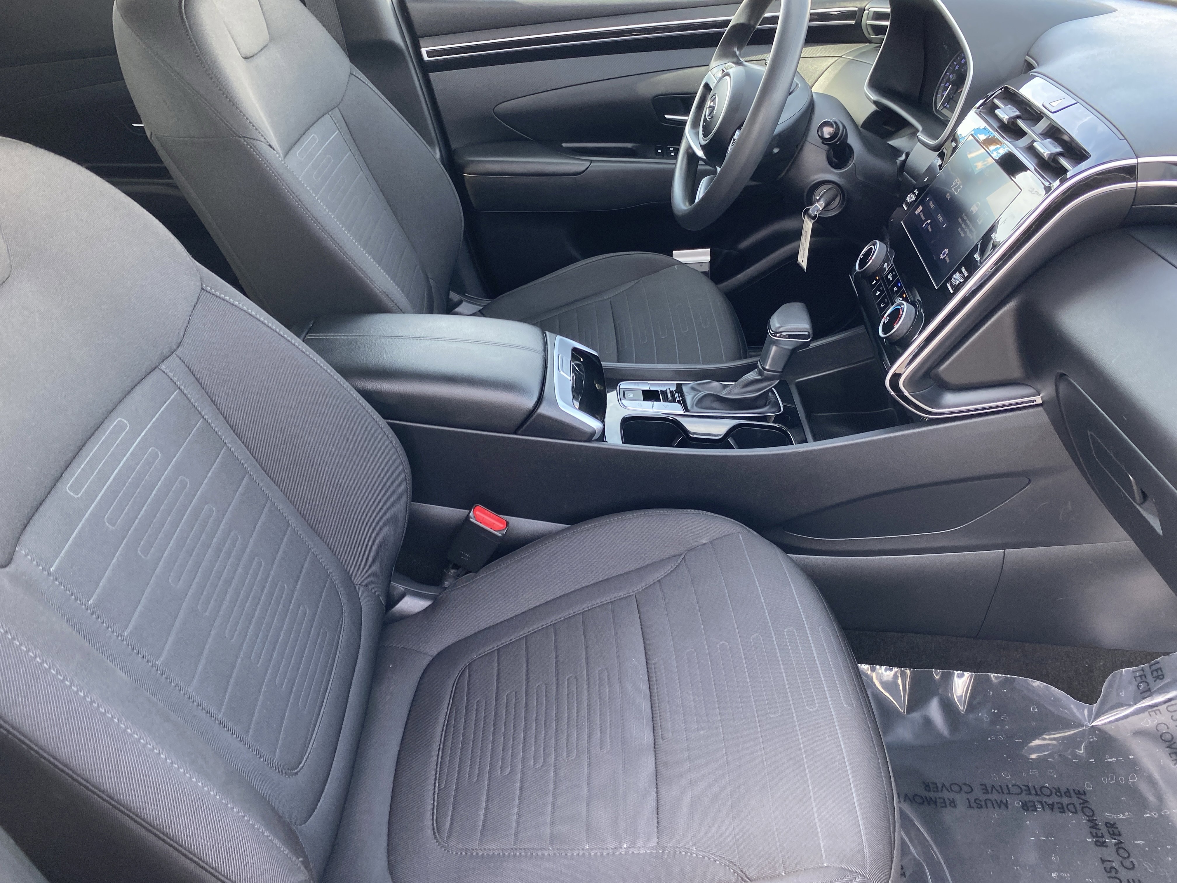 Used 2023 Hyundai Santa Cruz SE image 9