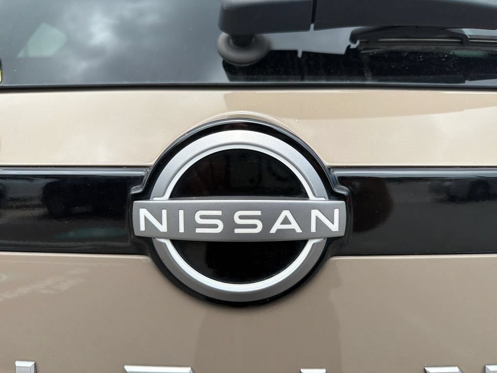 Certified 2023 Nissan Pathfinder Platinum w/ Cargo Package AWD/4WD image 47